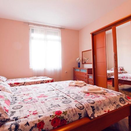 Apartment Sofija Ni Exterior foto